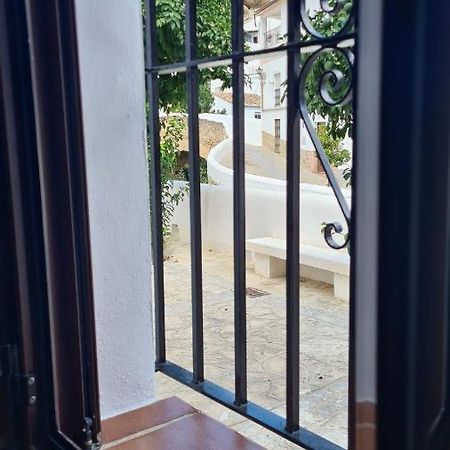 Apartamento Puente Triana Setenil De Las Bodegas 外观 照片